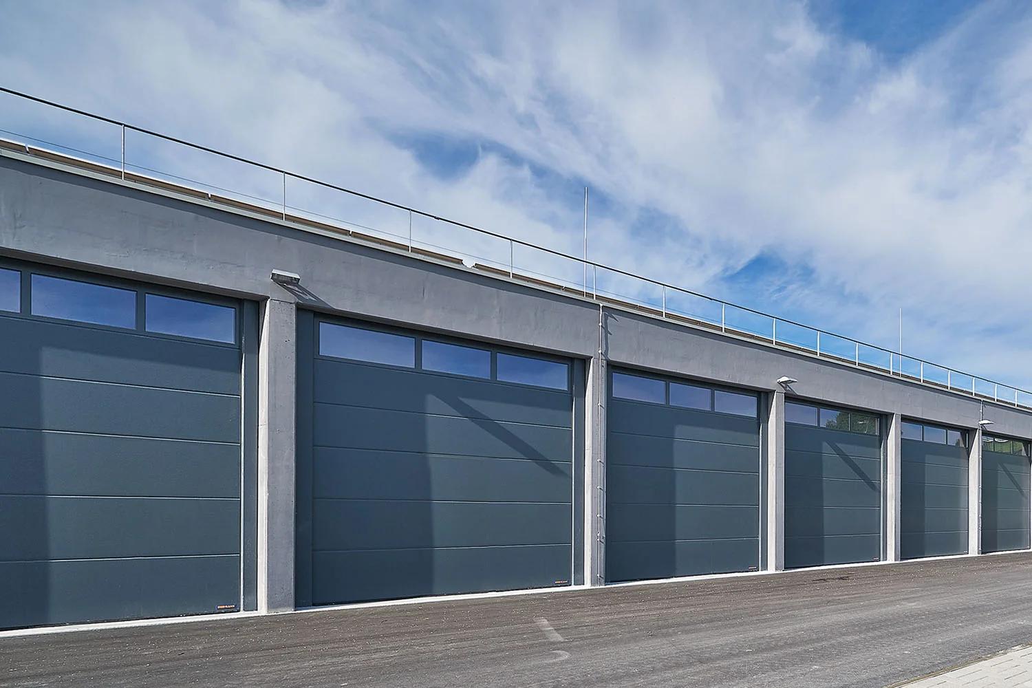 Hörmann 450U Polyurethane Insulated Door — photo 4