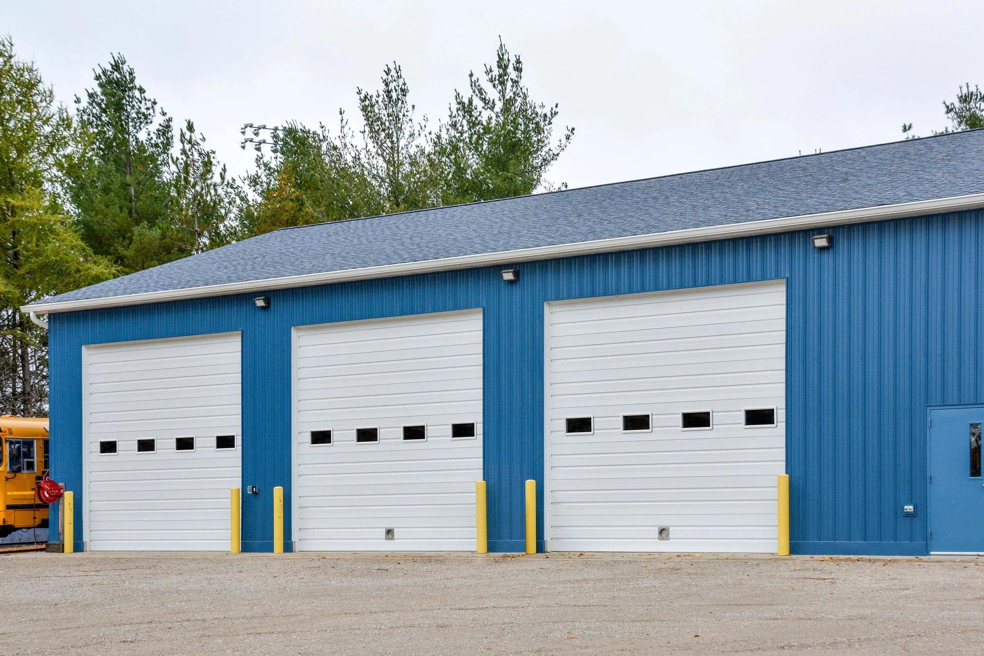 Hörmann 224P Commercial Pan Door — photo 3